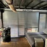 Hausboot Iron Franz- Entspannung Auf Dem Wasser